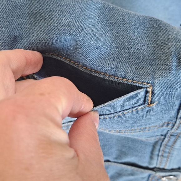 DKNY Girls Denim Jean Jacket Gold Sequin Heart Logo Y2k Stretch Comfy - Picture 4 of 11